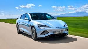 Rüyada araba görmek, hedefe ulaşma, endişe belirtileri ve yeni fırsatlar