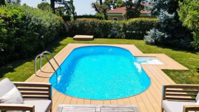 Rüyada havuz görmek, psikolojik etkilerini ve duygusal durumunuzu açıklarken, anlamı