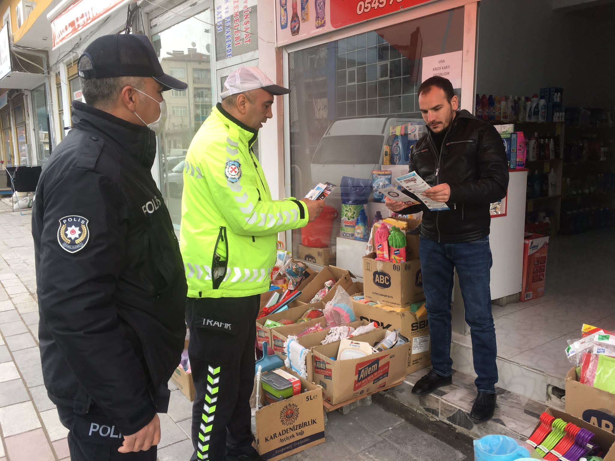 Yerköy’de polis, vatandaşları dolandırıcılara karşı uyardı