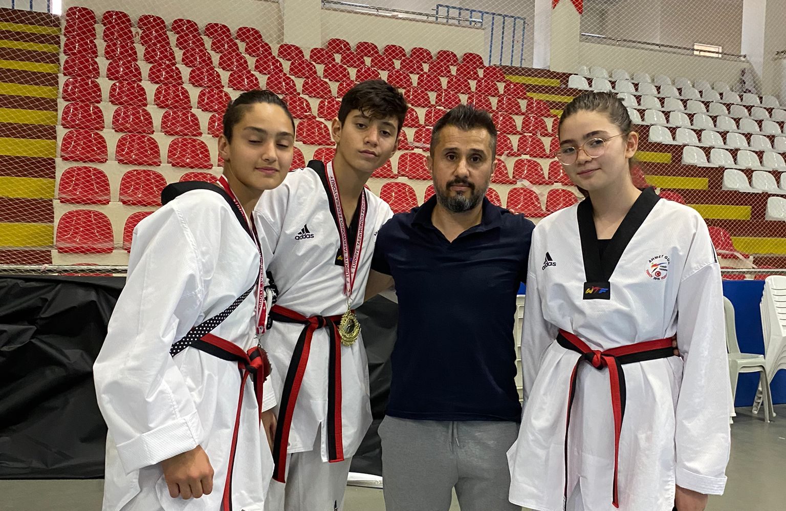 Yerköy Taekwondo Takımı, Türkiye Şampiyonluğu’nu Yerköy’e getirdi.