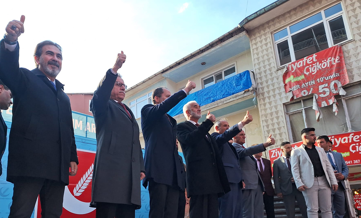 Erbakan: “Partimiz Türkiye’nin en hızlı büyüyen partisidir”