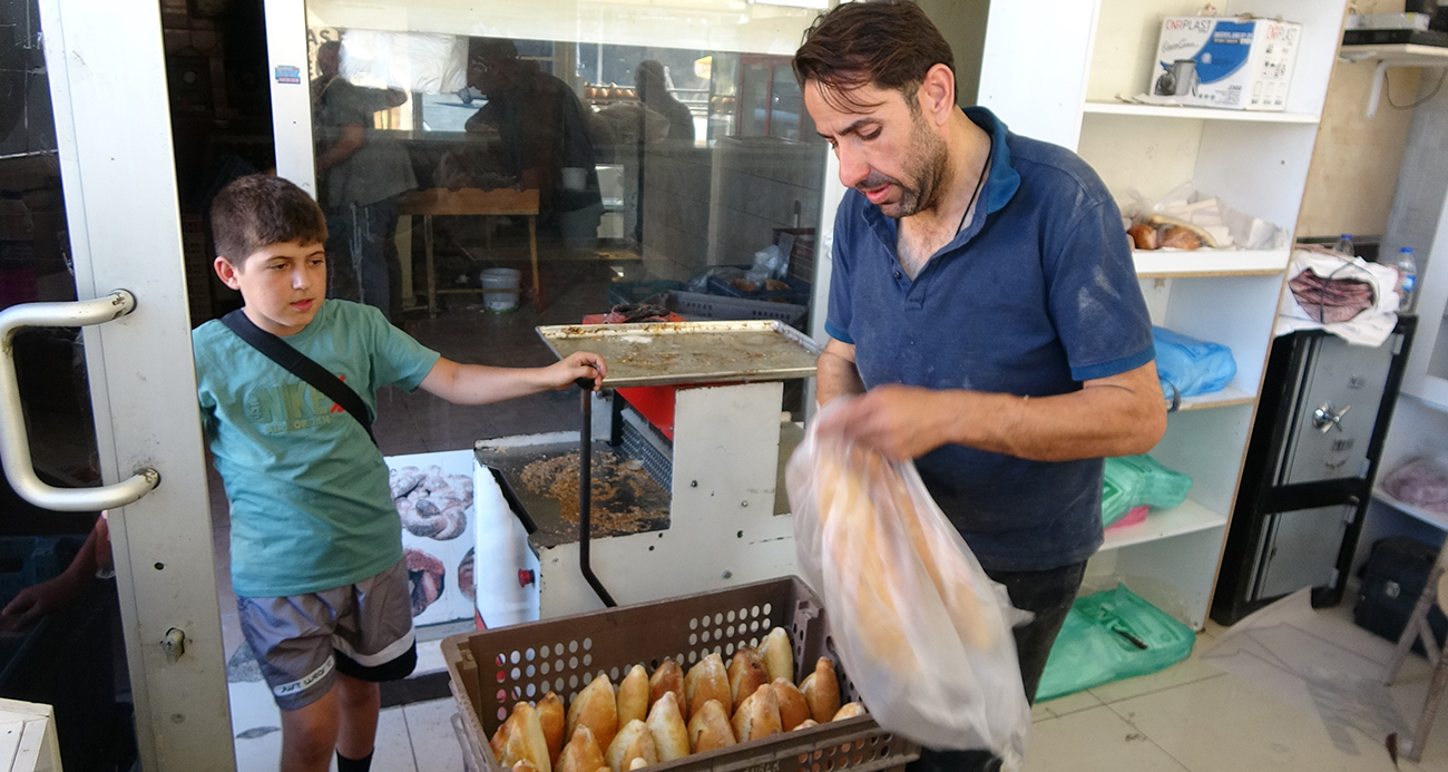 Yerköy’de bir fırıncı, müşterilerine