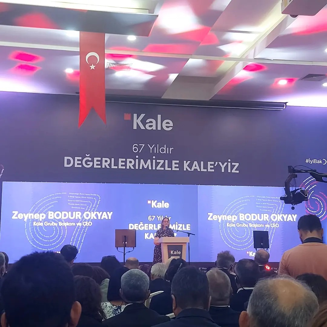 Kale Grubu, bir günde