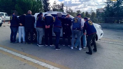 Yozgat’ta cezaevinden firar eden 4 hükümlü jandarma ekipleri tarafından yakalandı.