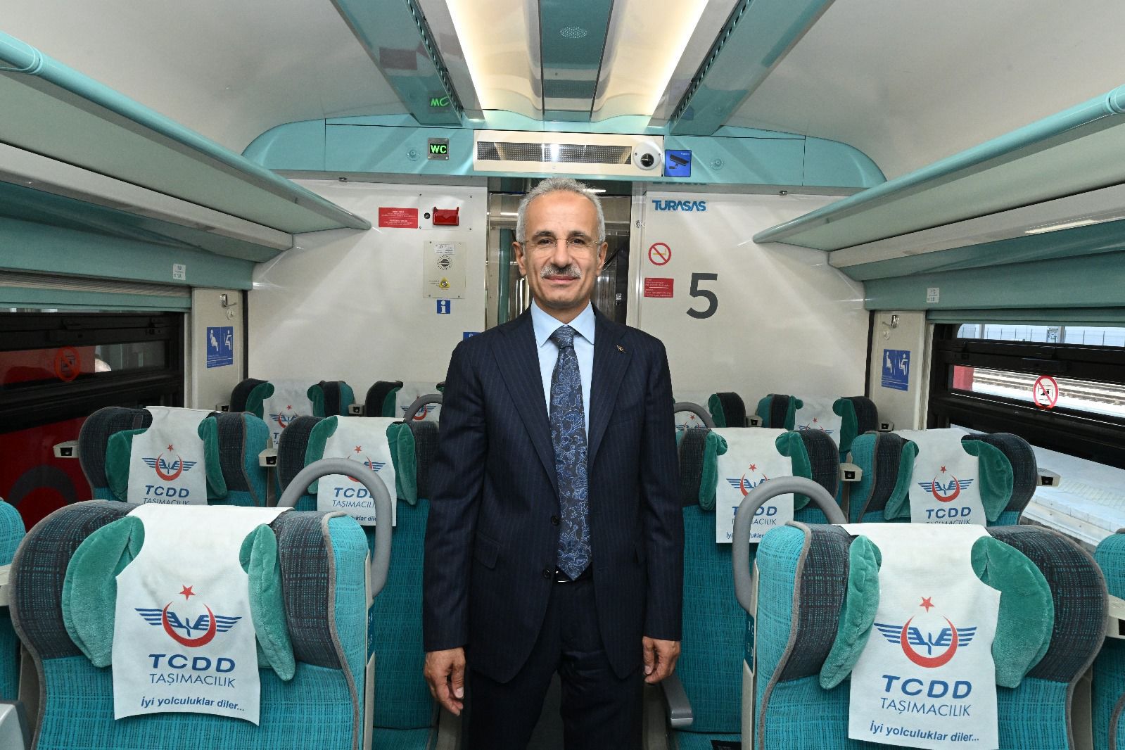 ADAPAZARI-GEBZE BÖLGESEL TRENİ BÜYÜK