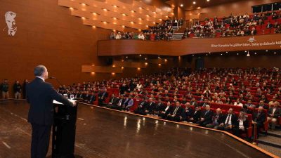 Kırşehir’de Kamu Yönetiminde Etik ve Etik Davranış İlkeleri konulu konferansta