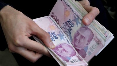 Kur Korumalı mevduat bakiyesi, 20 milyar 177 milyon liralık geriledi.