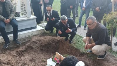 “Vali Özkan, Şehidimiz Atakan Şahin Erdoğan’ın Kabrini Ziyaret Etti ve