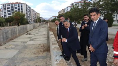 Yozgat Valisi Mehmet Ali Özkan ve İlçe Kaymakamı Muammer Coşgun,