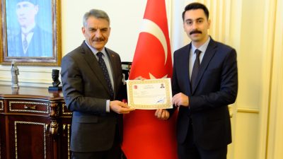 Görev süresini tamamlayan Aydıncık Kaymakamı Alperen Yıldırım, Yozgat’tan ayrılmadan önce