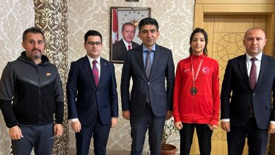 Yerköy İlçe Kaymakamı Muharrem Coşgun, Avrupa Yıldızlar Taekwondo Şampiyonası’nda üçüncü