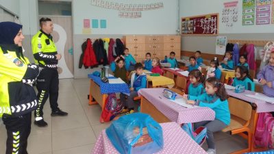 Yerköy İbrahim Karaoğlun İlkokulu, öğrencilerin trafik kuralları konusunda bilinçlenmesi amacıyla