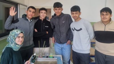 Hüseyin Erbaş Anadolu İmam Hatip Lisesi öğrencileri, hem geleneksel sanatların