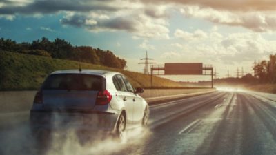 Yozgat Valiliği yağışlı havalarda araç kullanırken dikkat edilmesi gerektiğini belirterek