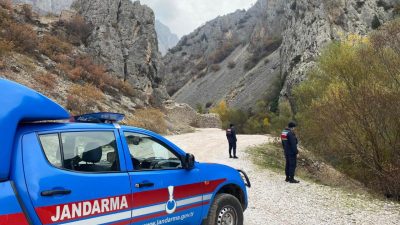Yozgat İl Jandarma Komutanlığı’na bağlı Aydıncık İlçe Jandarma Komutanlığı ekipleri,
