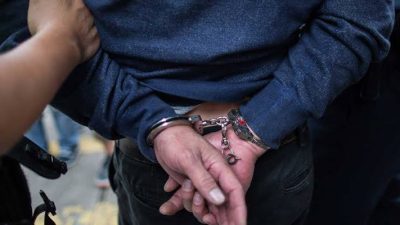 Yozgat Emniyet Müdürlüğü ekipleri, aranan şahısların yakalanmasına yönelik yürüttükleri çalışmalarda