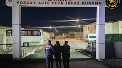 Yozgat İl Jandarma Komutanlığı ekipleri, aranan şahısların yakalanmasına yönelik çalışmalarını