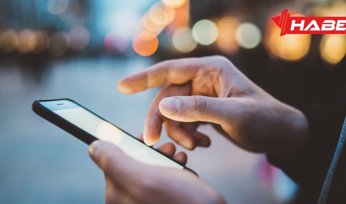 Telefon rehberinize annenizi kaydederken özel bir isim seçmek, hem aranızdaki