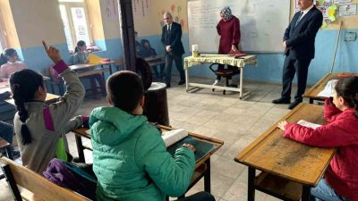 Bitlis İl Milli Eğitim Müdürü Bilal Gür, köy okullarını ziyaret
