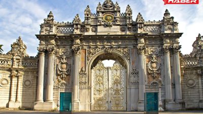 İstanbul’un en görkemli yapılarından biri olan Dolmabahçe Sarayı, Osmanlı’nın son