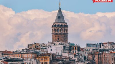 İstanbul’un simgelerinden biri olan Galata Kulesi, tarihi atmosferi ve eşsiz