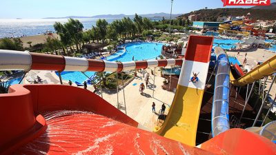İzmir’in gözde tatil beldesi Gümüldür’de yer alan Yalı Castle Aquapark,