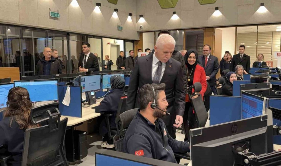 İstanbul Valisi Davut Gül,