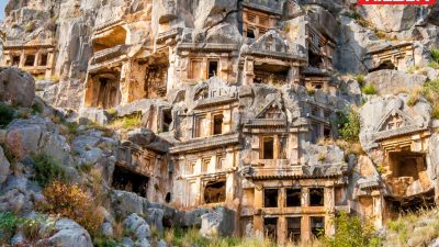 Myra Antik Kenti, Türkiye’nin Akdeniz Bölgesi'nde, Antalya’nın Demre ilçesinde yer