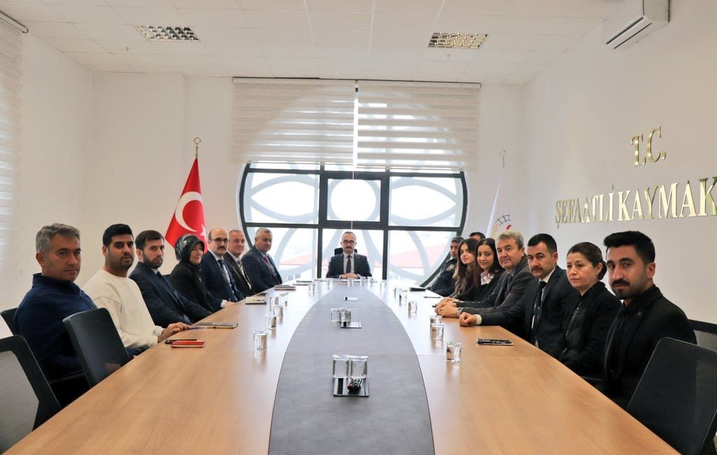 Şefaatli Kaymakamı Oğuzhan Yazar başkanlığında, Kurum Amirlerinin katılımıyla İlçe İdare