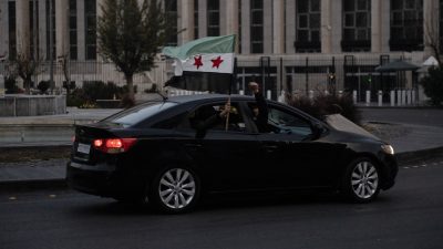 Suriye, son günlerde hızla değişen siyasi ve askeri gelişmelerle dünya