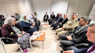 Kahramanmaraş Valisi Mükerrem Ünlüer ve beraberindeki heyet, yılbaşı gecesi nedeniyle