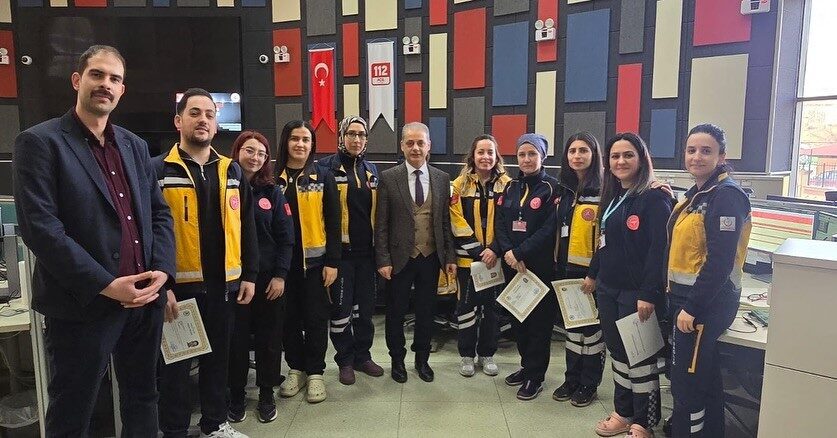 Erzincan Valisi Hamza Aydoğdu, 112 Acil Çağrı Merkezi çalışanlarını üstün