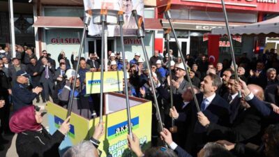 Enerji ve Tabii Kaynaklar Bakanı Alparslan Bayraktar, Türkiye genelinde yerli