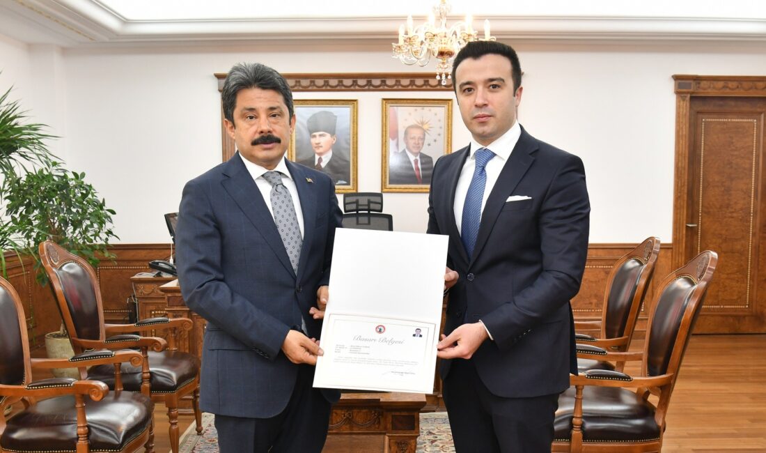 Kırşehir Valisi Murat Sefa