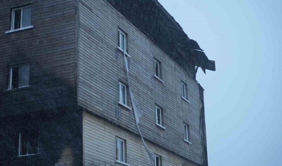 Bolu'daki Grand Kartal Otel yangınında hayatını kaybeden 76 kişinin cenazeleri