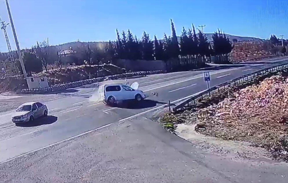 Adıyaman'ın Gölbaşı ilçesinde meydana gelen kazada, Ömer Y. ve Hasan