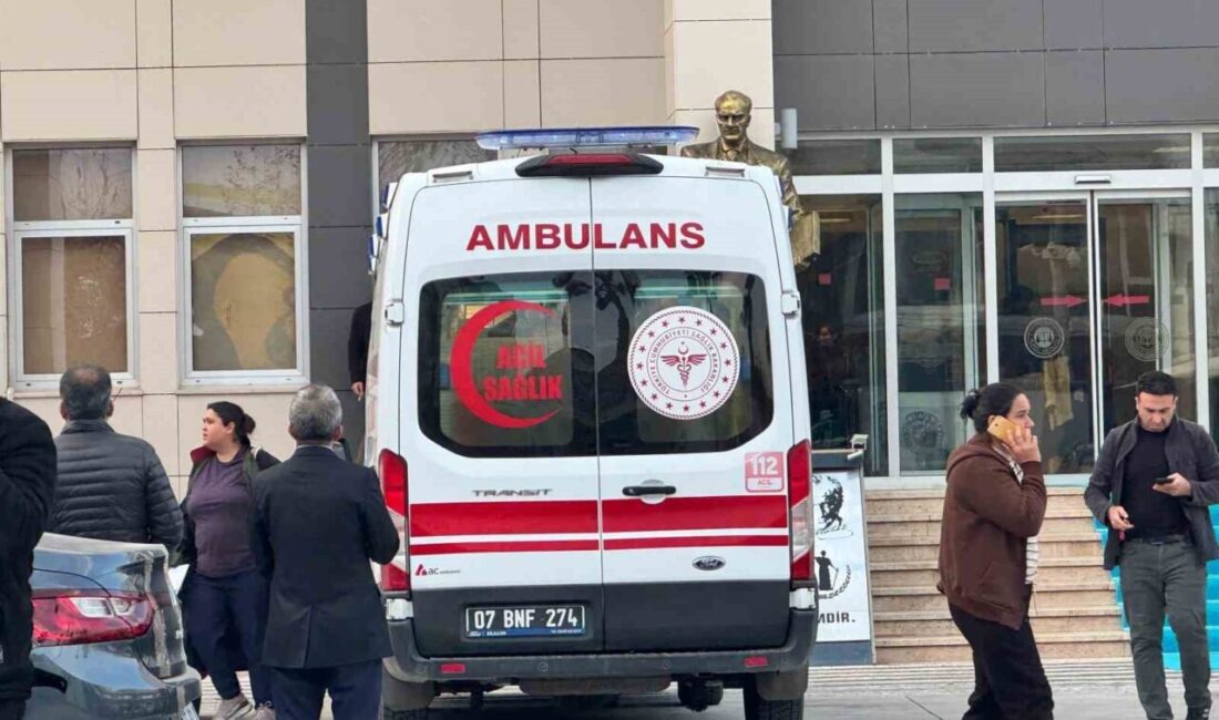 Gencin ölümüyle ilgili gözaltına alınan Abdülkerim B.'yi desteklemek için adliyeye