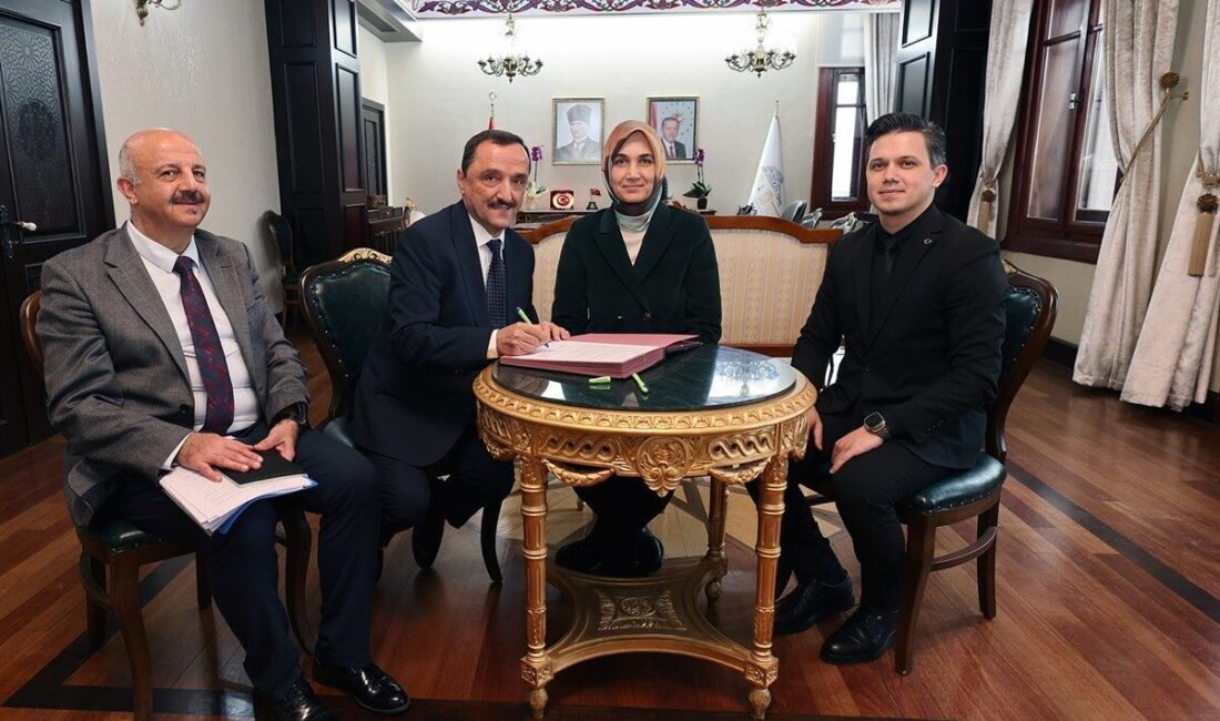 Afyonkarahisar Valisi Doç. Dr. Kübra Güran Yiğitbaşı, Dazkırı ilçesinde kurulan