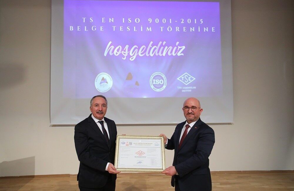 AİÇÜ’ye TSE tarafından “TS EN ISO 90012015 belgesi” verildi Ağrı İbrahim Çeçen Üniversitesi