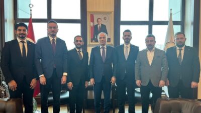 AK Parti, Bursa Gençlik Kolları Başkanı olarak Furkan Akın'ı seçti.