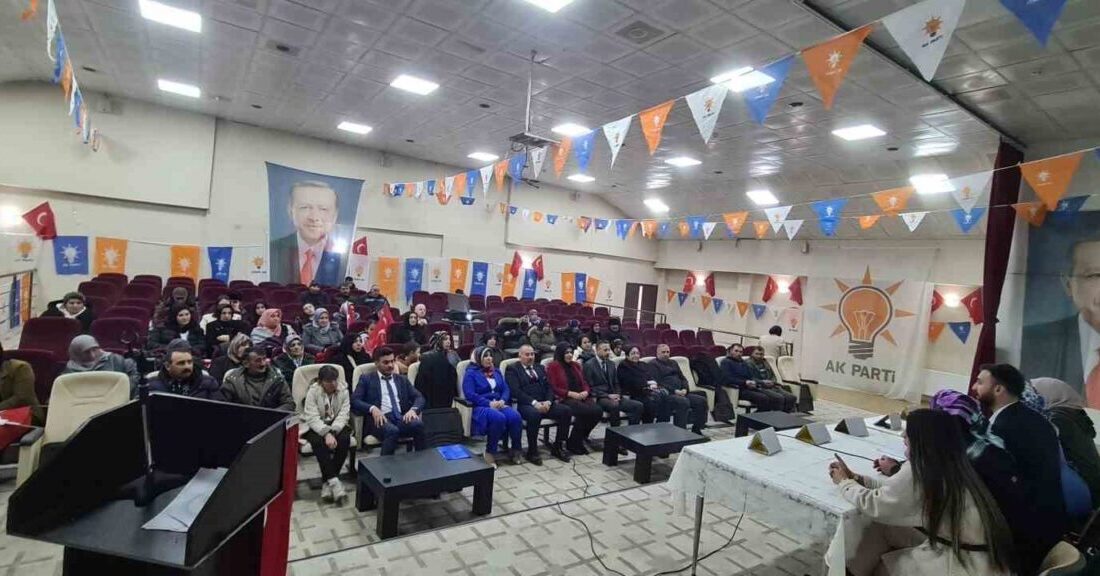 AK Parti Çıldır Kadın Kolları Kongresini Yaptı Çıldır Kültür Merkezi'nde gerçekleşen