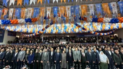 Eskişehir'de yapılan AK Parti İl Gençlik Kolları 7. Olağan Kongresi'ne