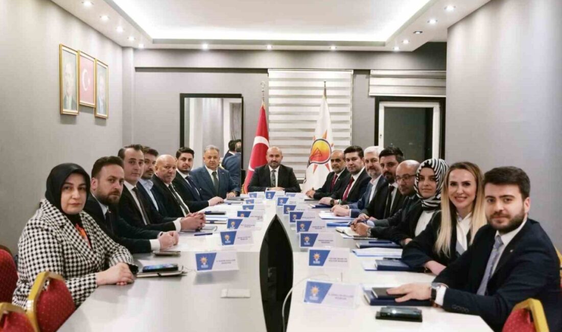 Cumhurbaşkanı Erdoğan'ın katılımıyla gerçekleşen AK Parti Eskişehir 8. Olağan İl