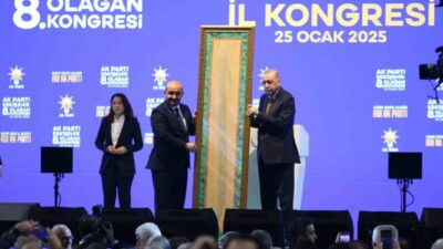 Cumhurbaşkanı Erdoğan'ın Eskişehir ziyaretinde AK Parti İl Başkanı Albayrak, yürütülen