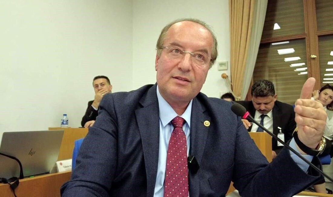CHP'li Cevdet Akay, Ovacık Devlet Hastanesi ihalesinin tamamlandığını ve yakın