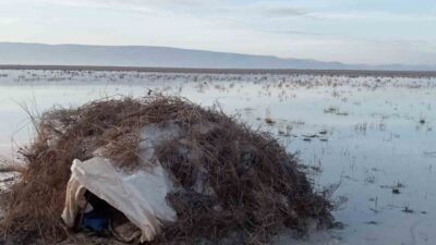Konya Ereğli'de Akgöl Tabiatı Koruma Alanı'nda kaçak avlanan 2 kişiye