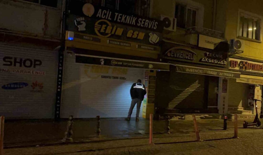 Eskişehir'de alacak verecek anlaşmazlığı nedeniyle bir kişi dükkanı silahla taradı.