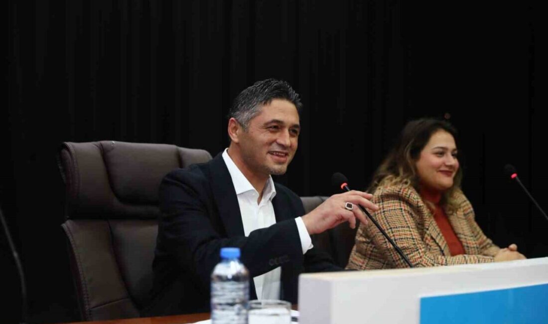 Aliağa Belediyesi'nin ocak ayındaki ilk meclis toplantısında denetim komisyonu üye