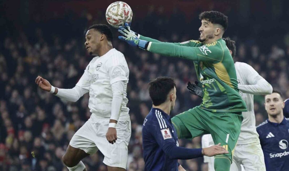 Manchester United'ın kalecisi Altay
