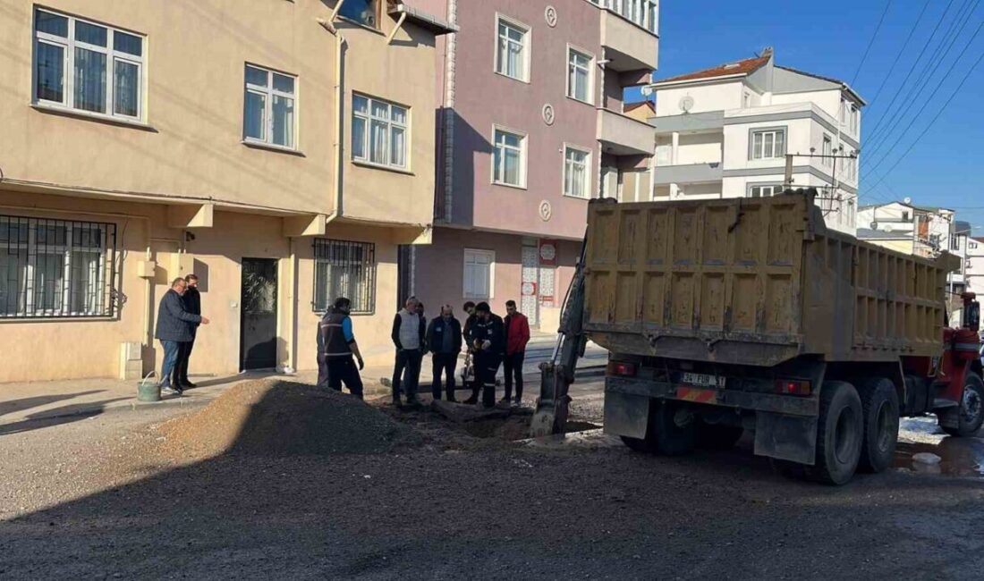 Altyapı çalışması sırasında doğal gaz borusu delindi Darıca'da altyapı çalışmaları sırasında